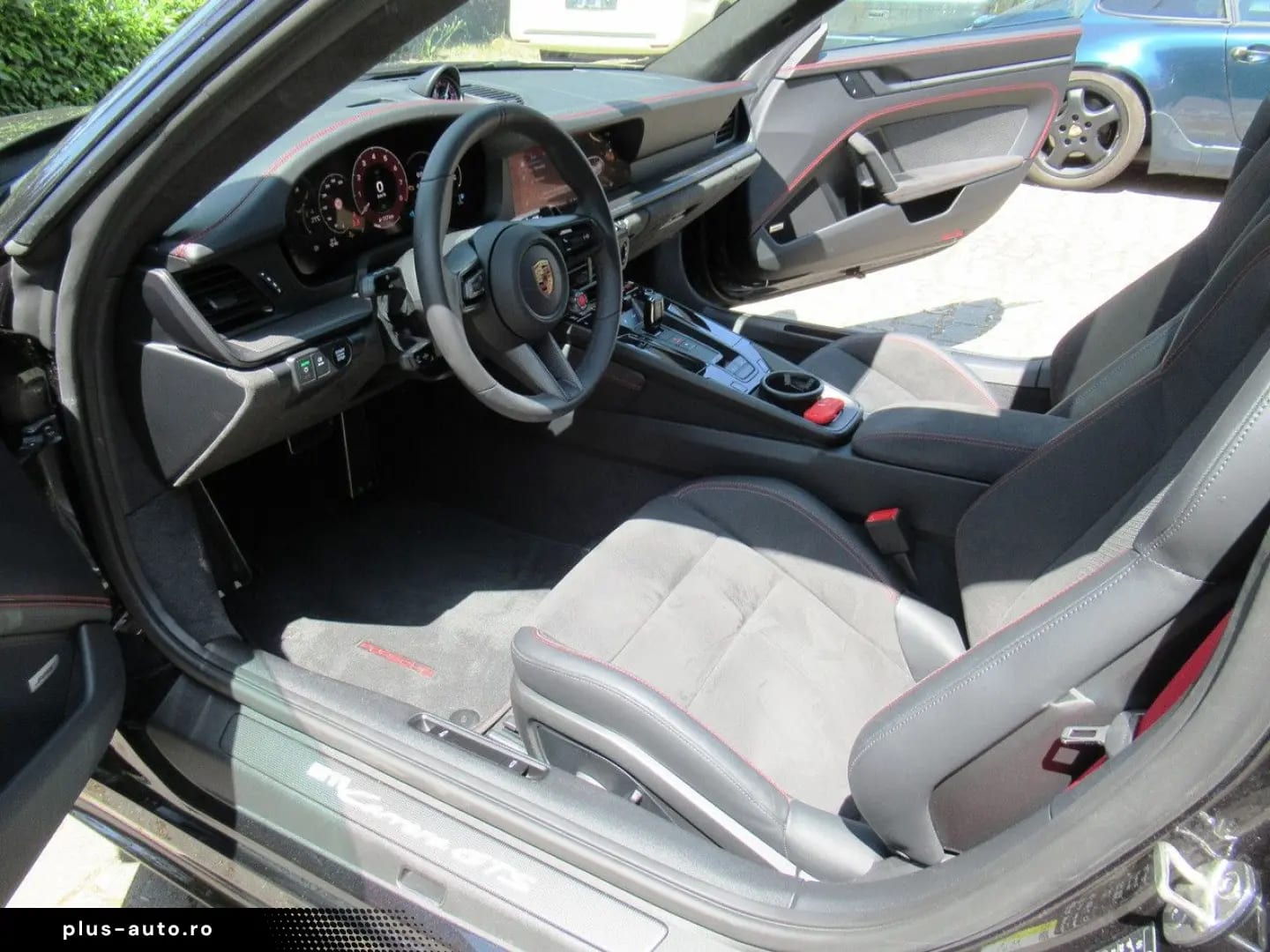 Porsche 992.2 GTS coupe aerokit — fotografia 11