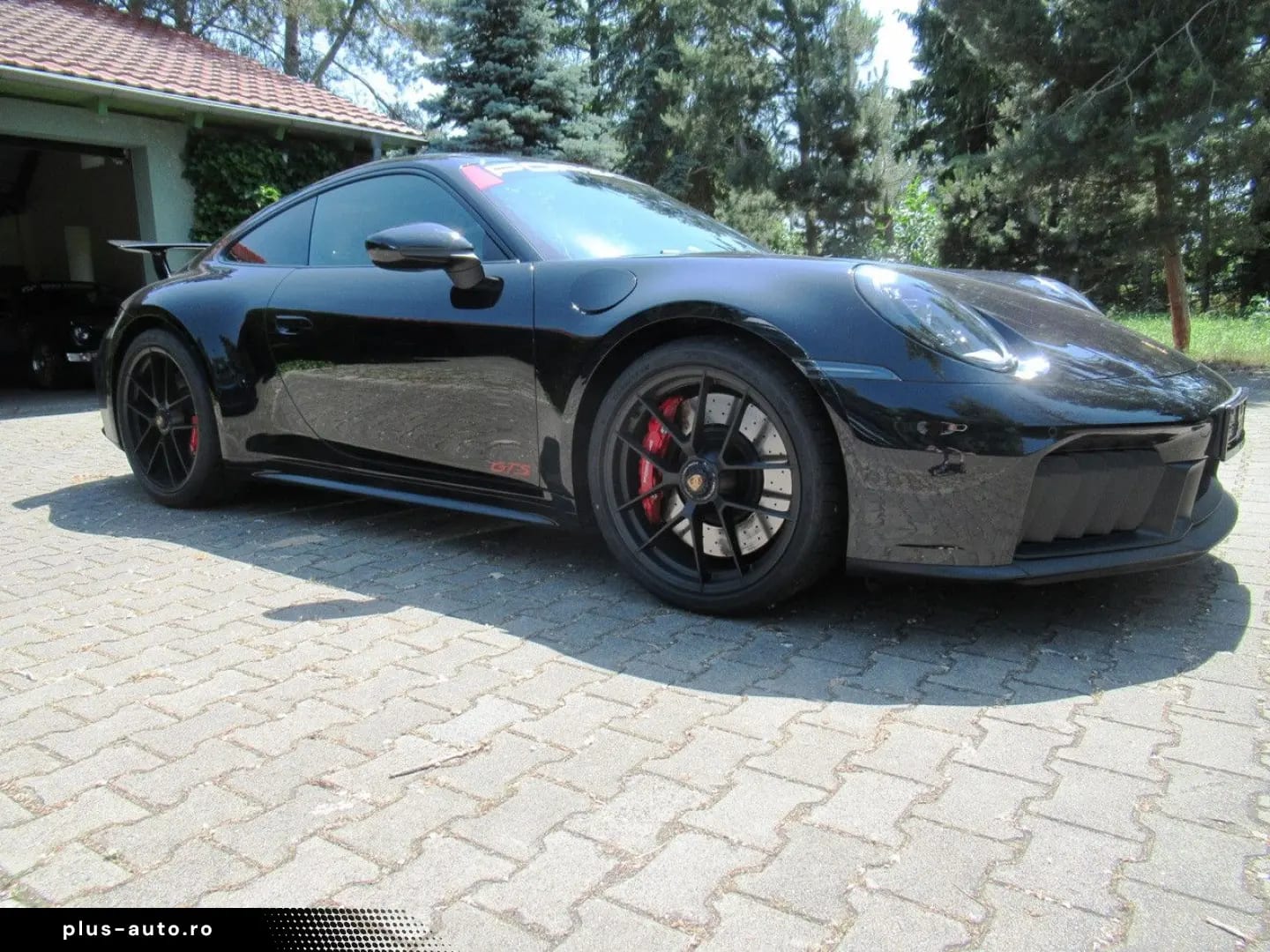 Porsche 992.2 GTS coupe aerokit — fotografia 3