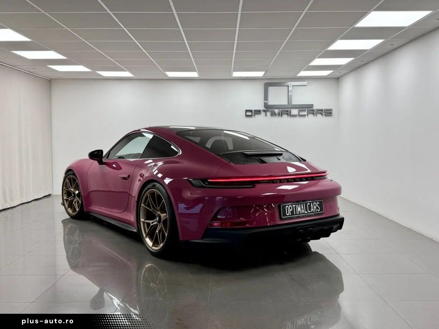Porsche 992 GT3 Touring RUBY · STAR Carbon NP 179.992€ — fotografia 9
