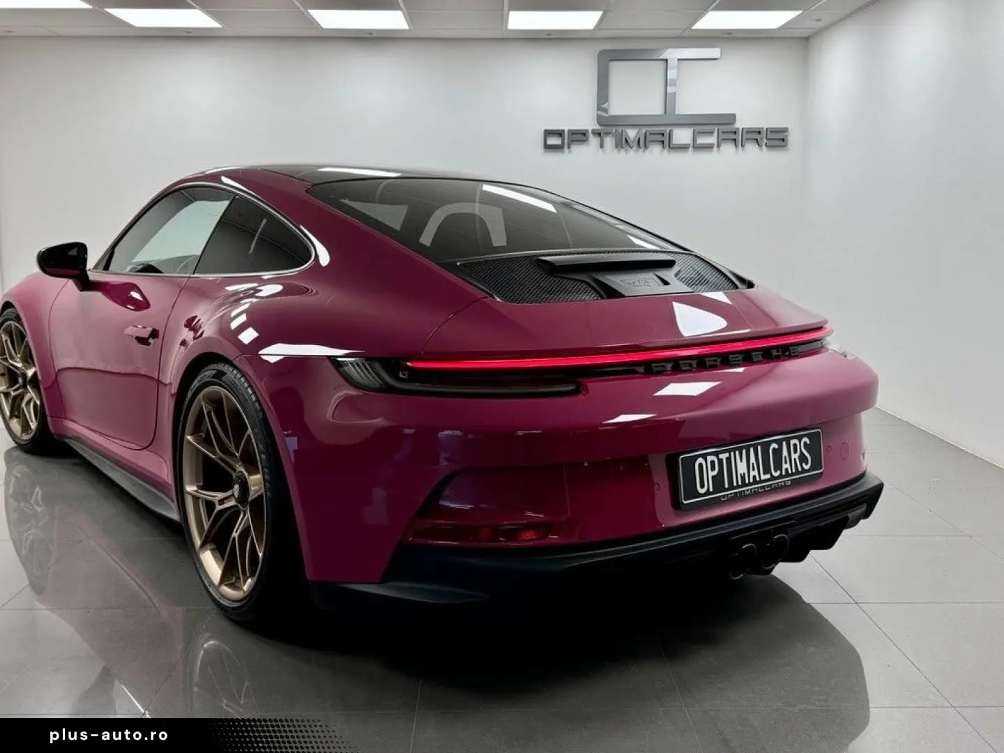 Porsche 992 GT3 Touring RUBY · STAR Carbon NP 179.992€ — fotografia 13