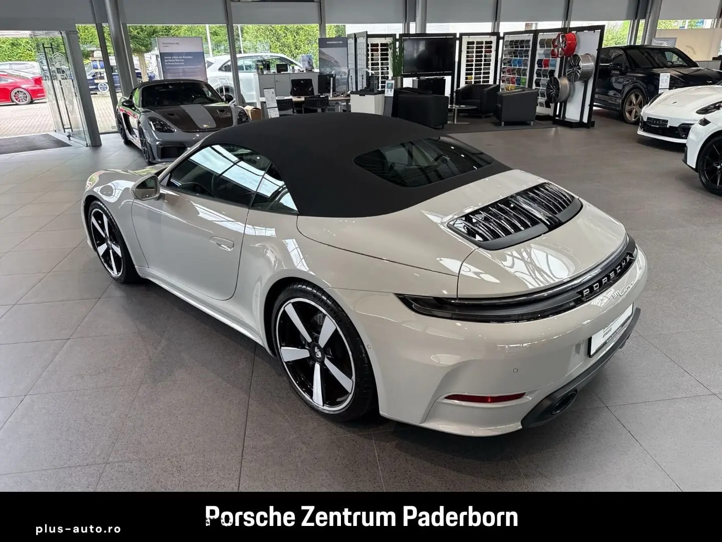 Porsche 992 911 Carrera Cabrio Sportabgas Surround View — fotografia 15