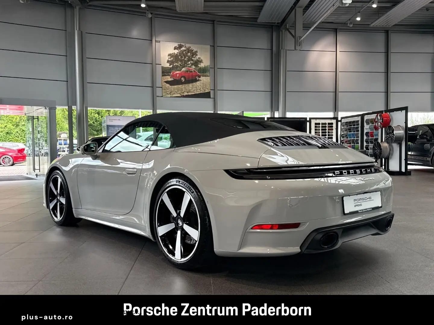 Porsche 992 911 Carrera Cabrio Sportabgas Surround View — fotografia 4