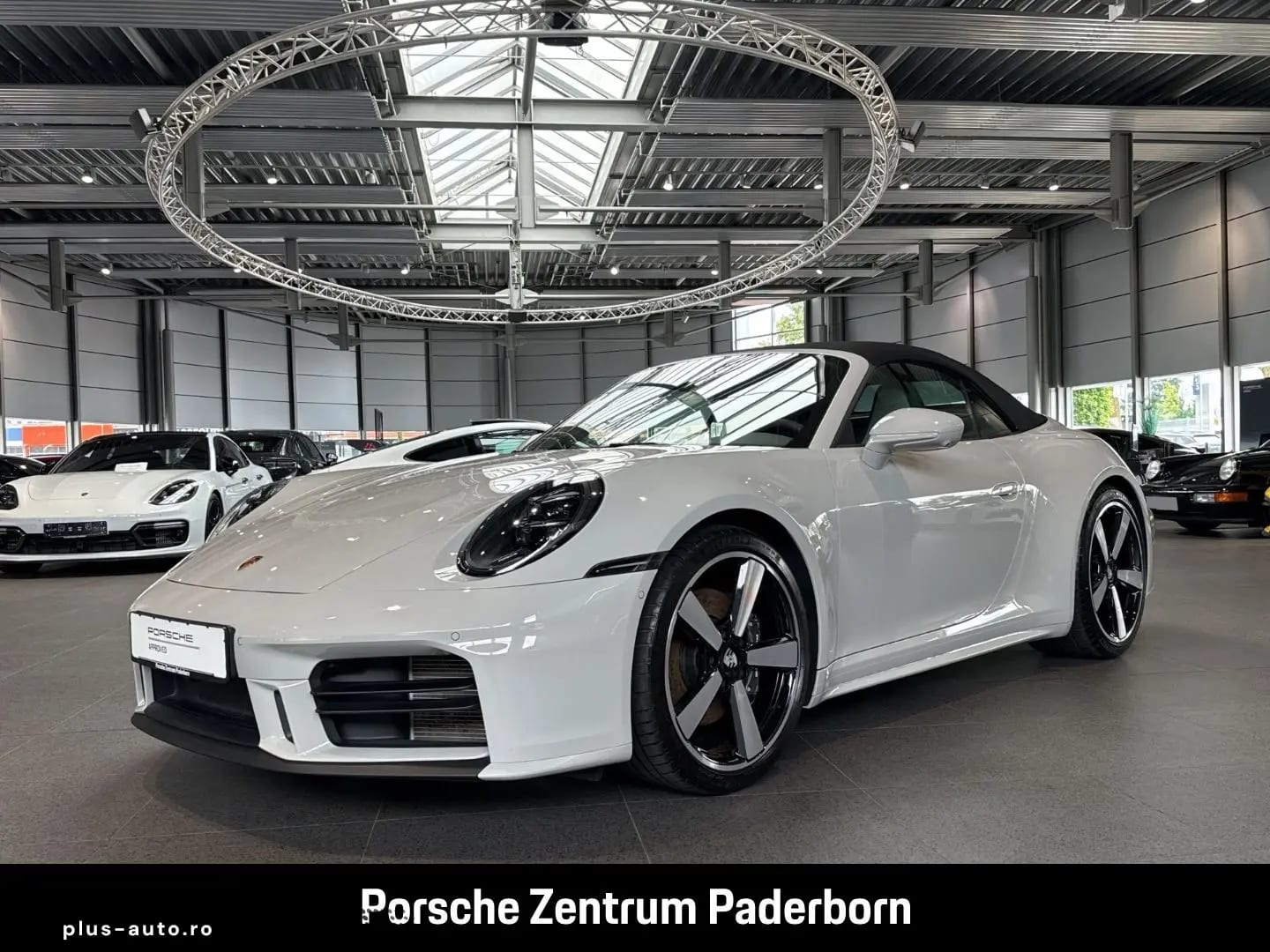 Porsche 992 911 Carrera Cabrio Sportabgas Surround View — fotografia 1