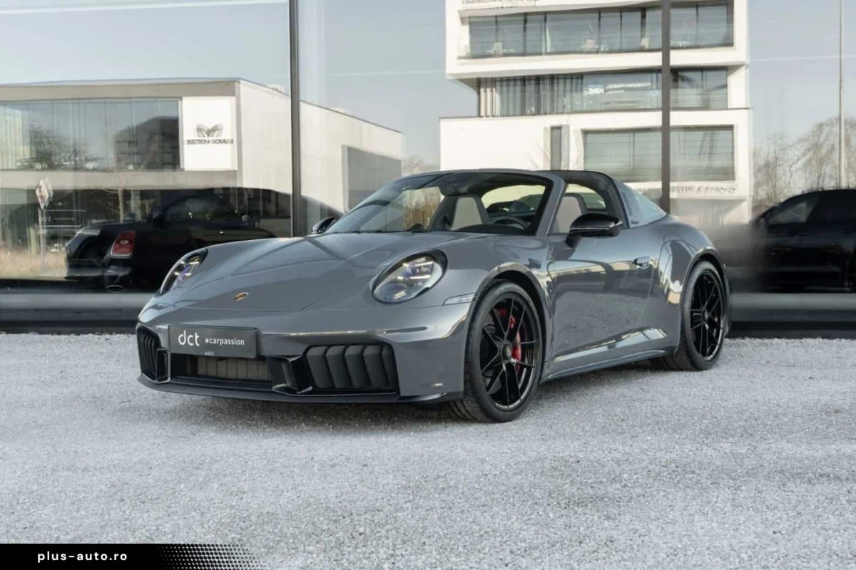 Porsche 992 Targa 4 GTS 18Way SportDesign Leather Chalk — fotografia 1