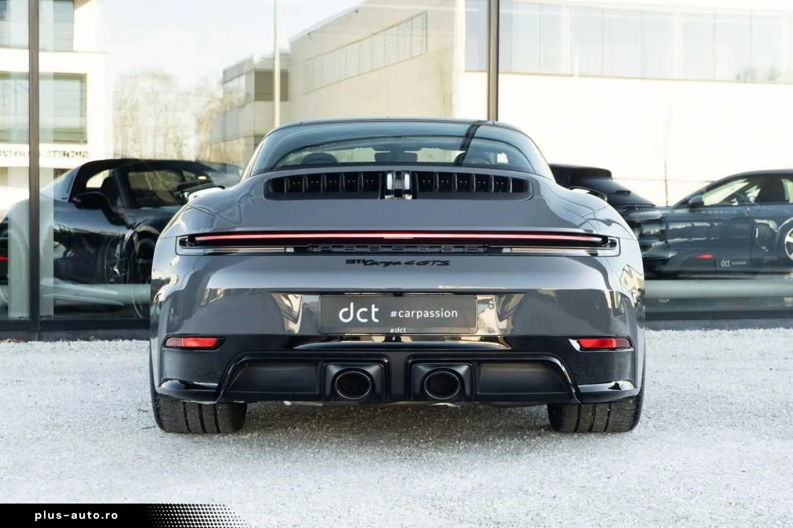 Porsche 992 Targa 4 GTS 18Way SportDesign Leather Chalk — fotografia 5