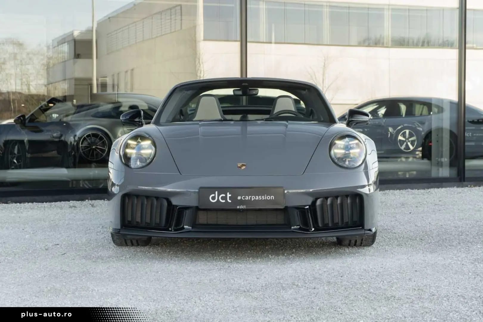 Porsche 992 Targa 4 GTS 18Way SportDesign Leather Chalk — fotografia 2