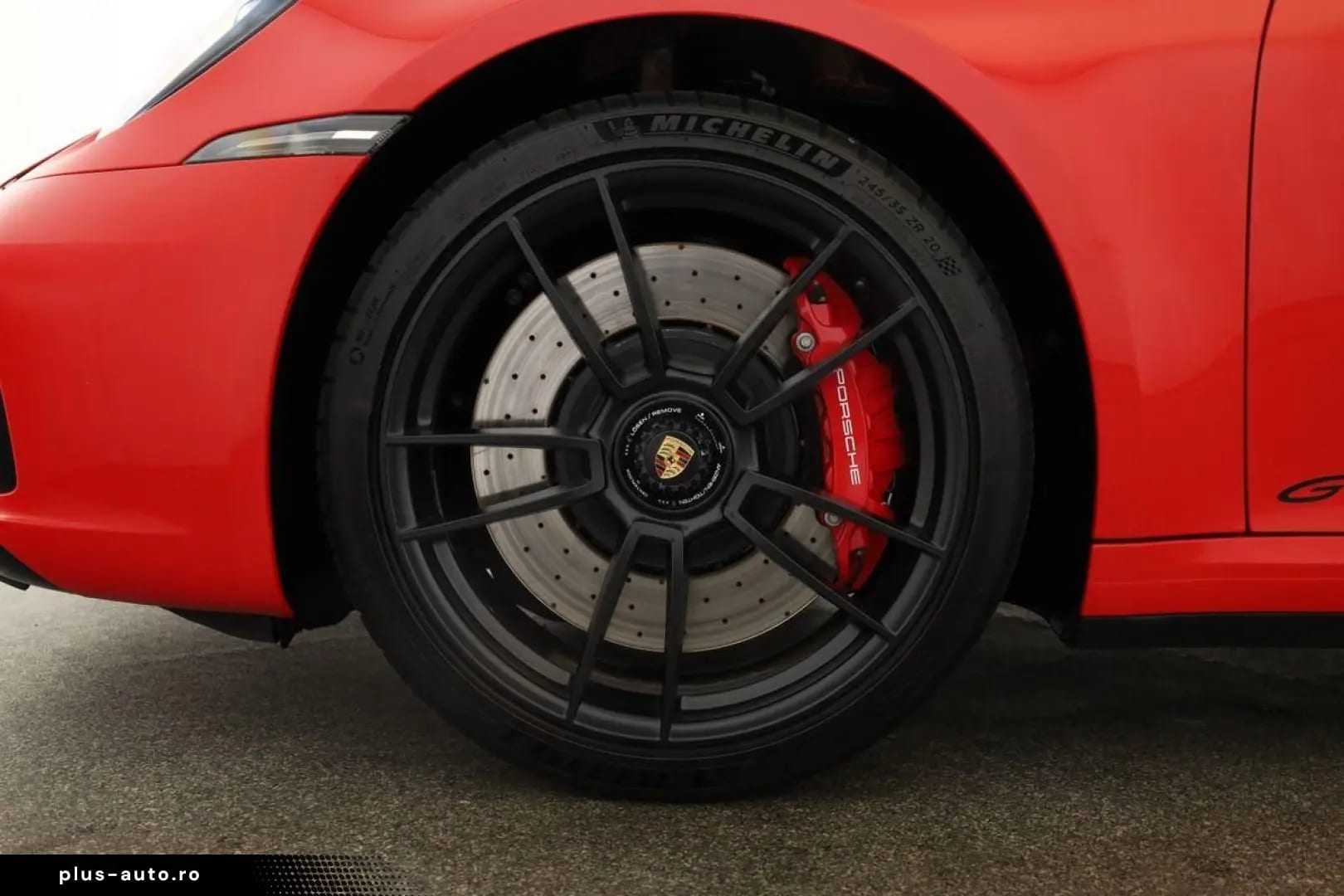 Porsche 911 Carrera GTS Carbon Matrix Glas Inno Lift 360 — fotografia 7
