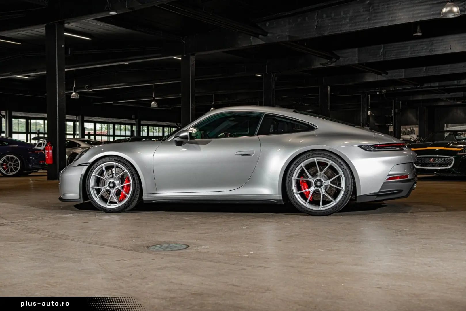 Porsche 992 GT3 Touring 1520km Houndstooth VAT — fotografia 3