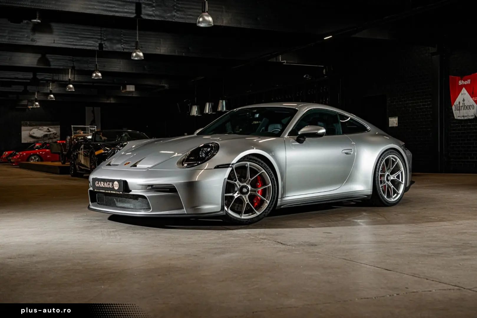 Porsche 992 GT3 Touring 1520km Houndstooth VAT — fotografia 2