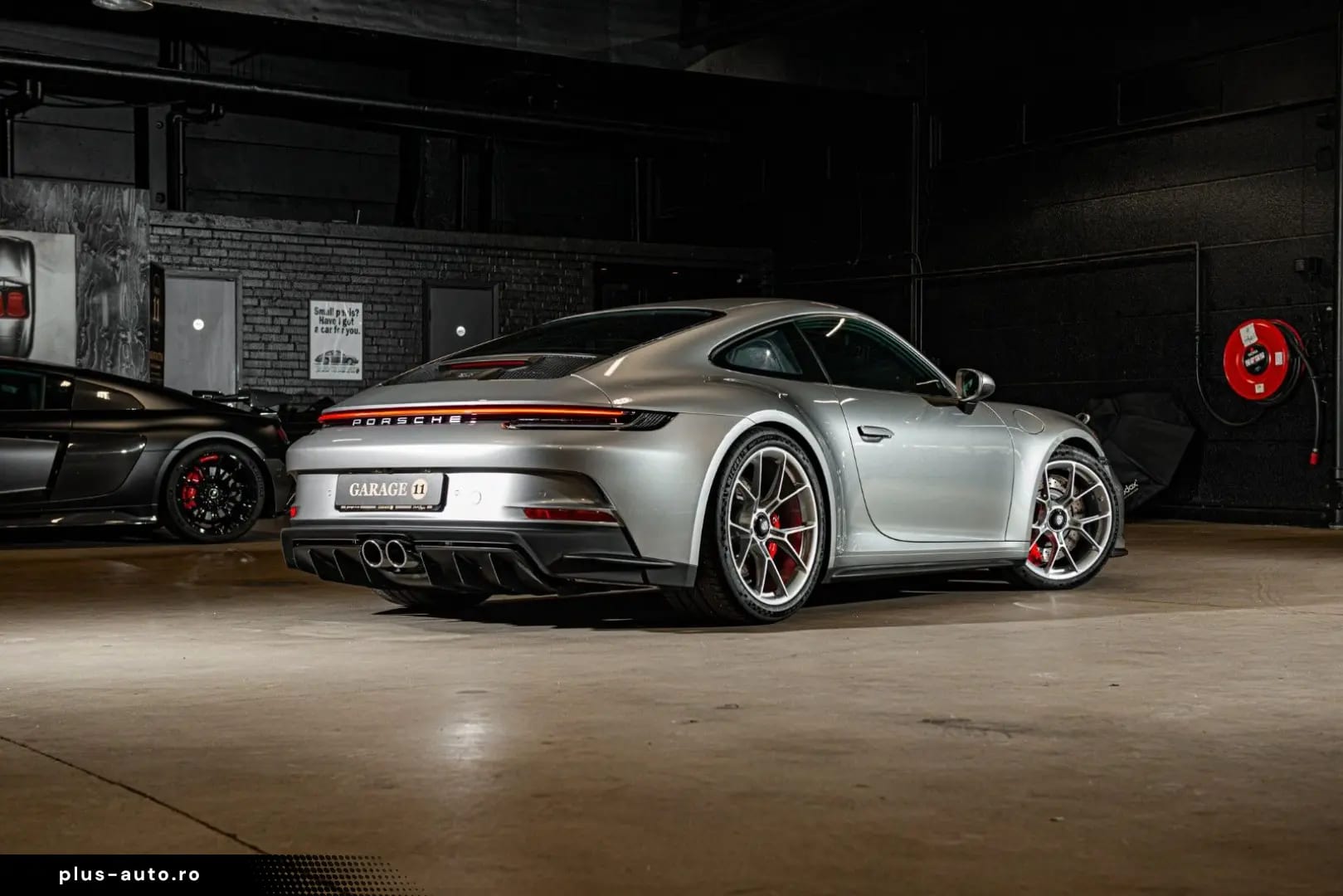 Porsche 992 GT3 Touring 1520km Houndstooth VAT — fotografia 5