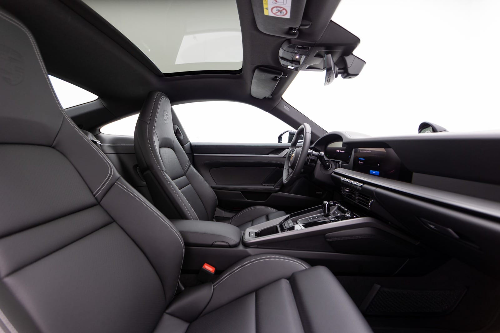 Porsche 911 Carrera 992.2 negru Jet — fotografia 16