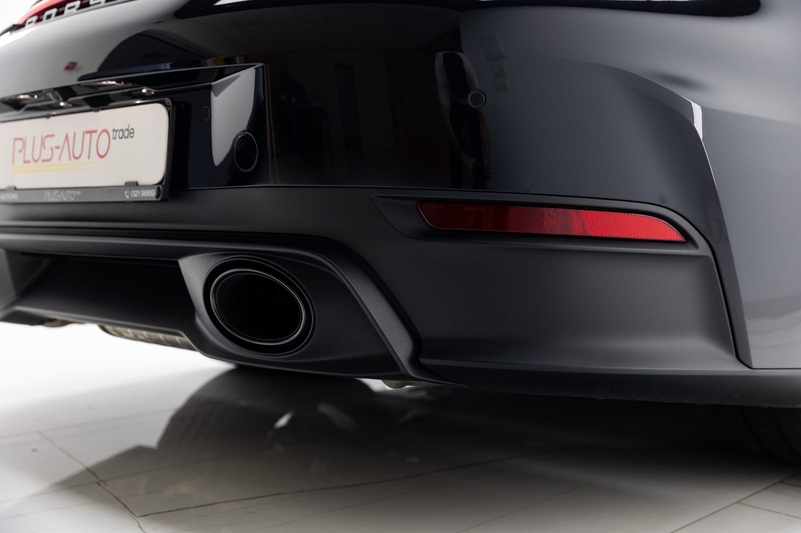 Porsche 911 Carrera 992.2 negru Jet — fotografia 9