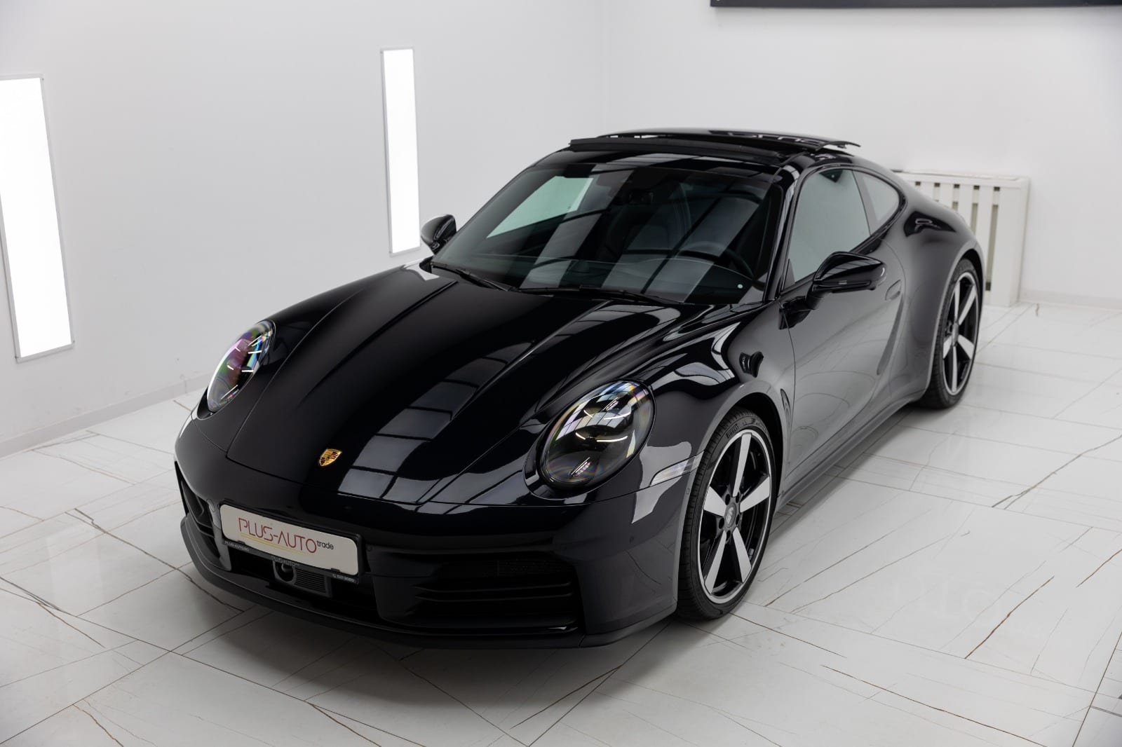 Porsche 911 Carrera 992.2 negru Jet — fotografia 37
