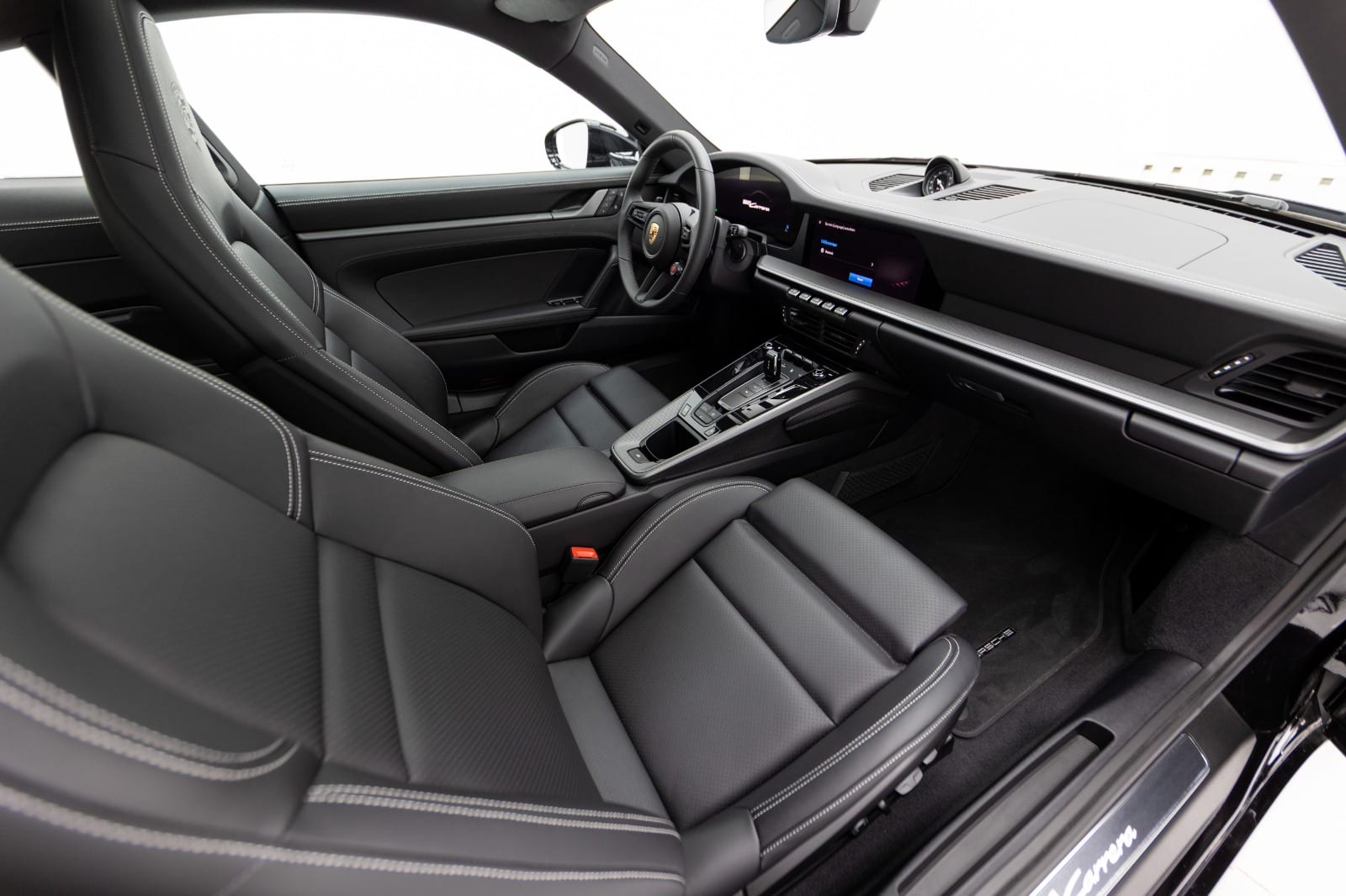 Porsche 911 Carrera 992.2 negru Jet — fotografia 15