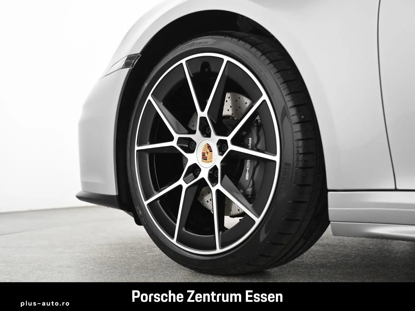 Porsche 992 Carrera Sportabgasanlage Privacyverglasung — fotografia 6