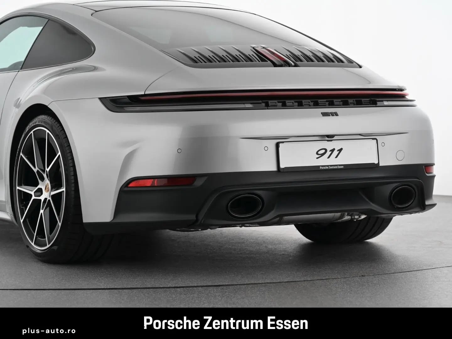 Porsche 992 Carrera Sportabgasanlage Privacyverglasung — fotografia 8