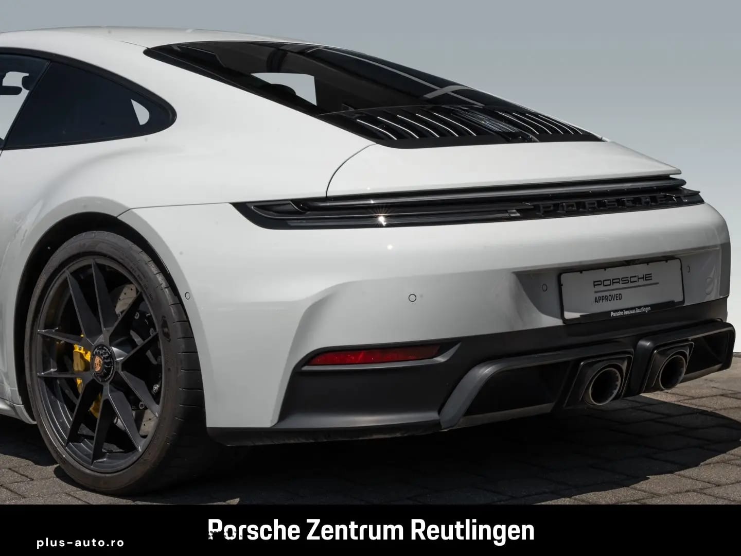 Porsche 992 911 Carrera 4 GTS PCCB Liftsystem · VA BOSE — fotografia 13
