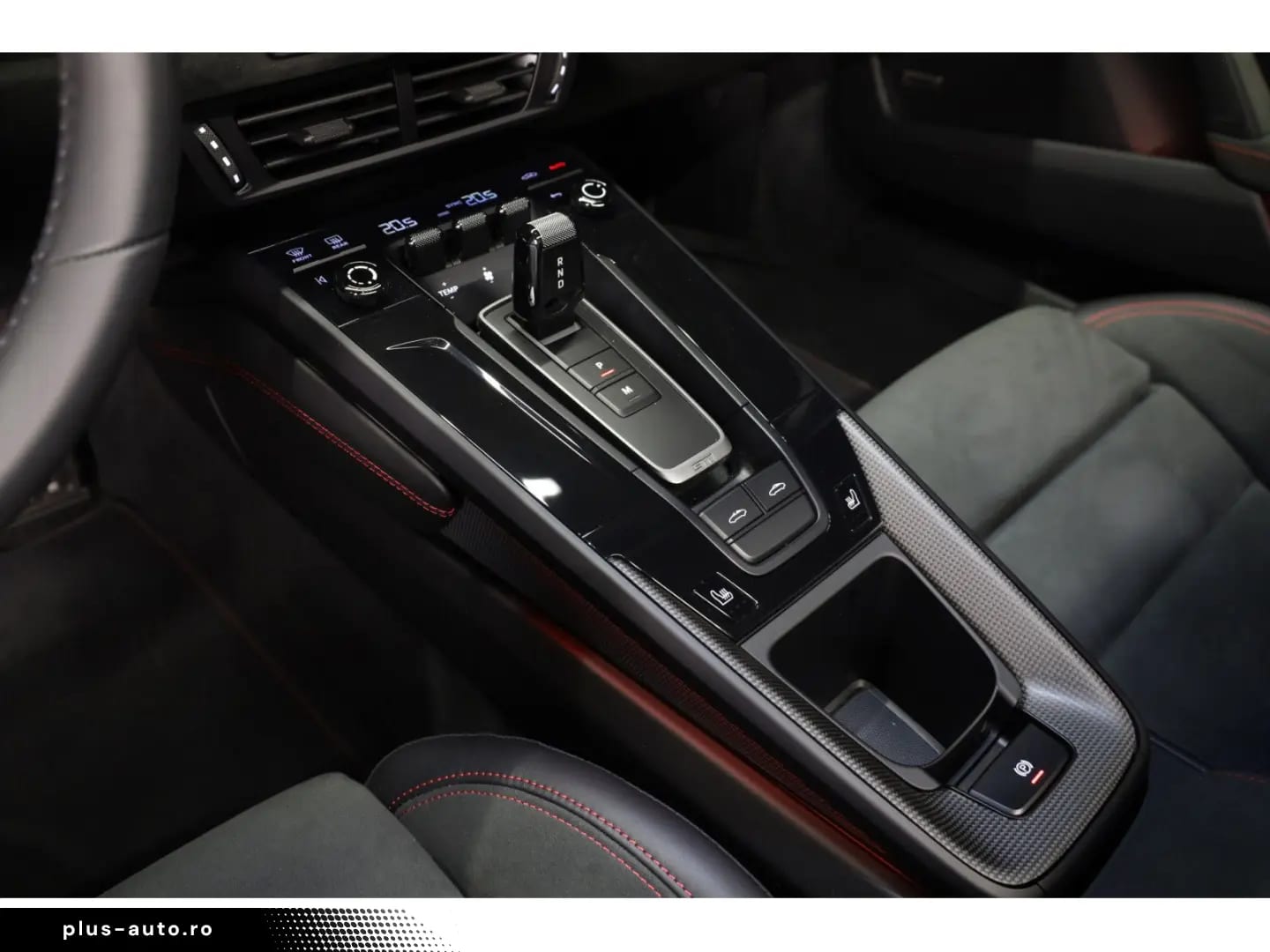Porsche 992 992.2 Targa 4 GTS PDK · ROUGE CARMIN — fotografia 10