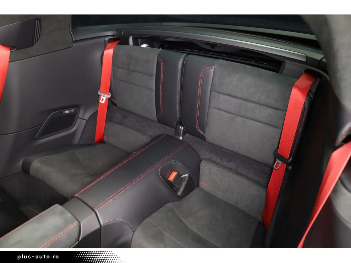 Porsche 992 992.2 Targa 4 GTS PDK · ROUGE CARMIN — fotografia 6